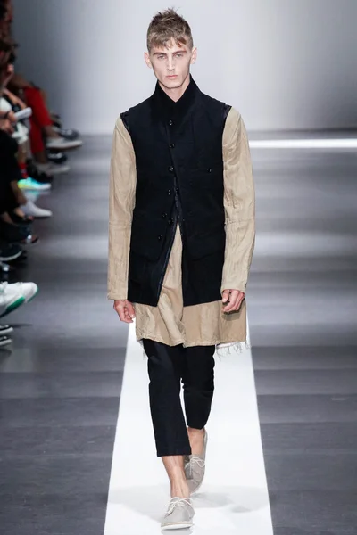 Look 23